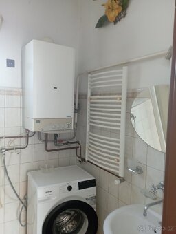 Prodám rodinný dům u Znojma - 6