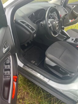 Ford Focus 1.0 EcoBoost Champions Edition - 6