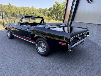 Ford Mustang Convertible z roku 1968 - 6