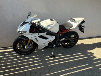 Triumph Daytona 675R - 6