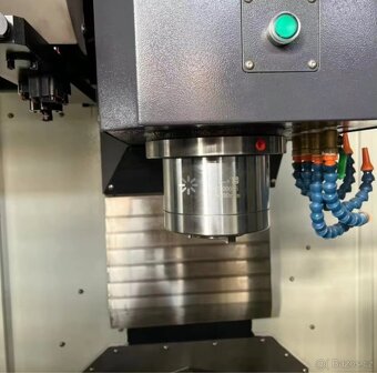 CNC frézka 3-osy, VMC850 - 6