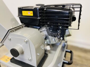 Štěpkovač větví LR 450 - 6