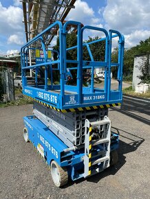 GENIE GS3246 nůžková pracovní plošina AKU 12metrů - 6