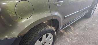 ŠKODA YETI 2.0TDI 4X4 81KW ROK-2011 - 6