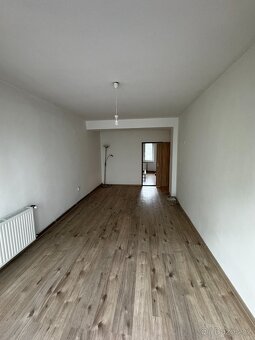 Prodej bytu 2+1 • 62 m² Tř. Maršála Malinovského, Uherské Hr - 6