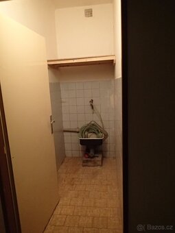 Pronájem skladových/výrobních prostor na Praze 5 - 6