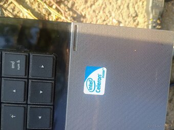Notebook HP včetně nabíječky a pouzdra - 6