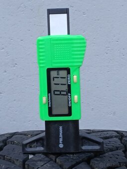 Pěkná zimní orig alu kola Škoda Kamiq 205/55/17 8mm - 6