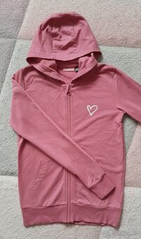 Nové dívčí mikiny vel. 134 - 6