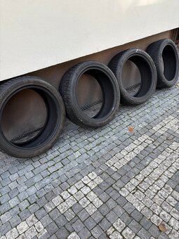 Zimní pneu 215/45 R18 - 6