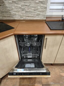 Kuchyňská linka se spotřebiči - 6