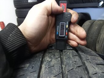 215/65 R16C Michelin Letní - 6