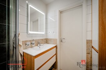 Převod dr. podílu, byty/3+1, 63 m2, Zelený pruh 1686/105, 14 - 6