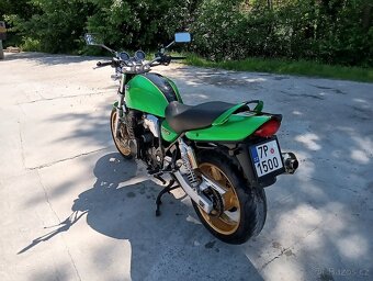 Suzuki GSX 750 - 6