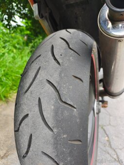 Triumph sprint ST 955i - 6