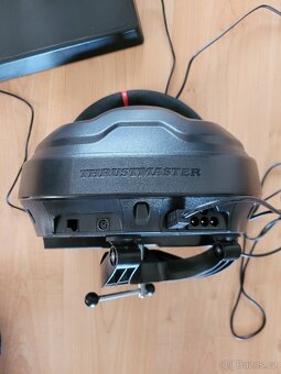 Thrustmaster T300 Ferrari Racing Wheel + TH8S Shifter - 6