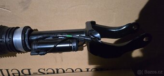 Nový origo levý přední tlumič na MB GLS (W166) - 6