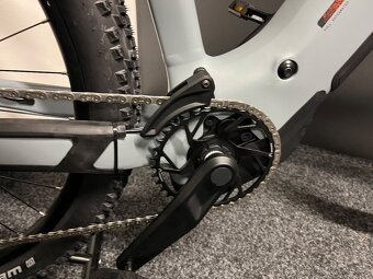 CUBE Reaction Hybrid RACE 800 vel.L 2026 NOVÝ MODEL vulcan - 6