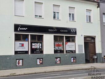 Pronájem komerčních prostor 90 m2 v centru, ul. Štefánikova - 6