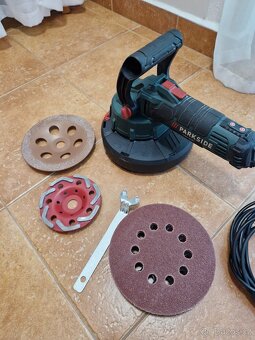 Prodám brusku na stěny a podlahy Parkside - 6