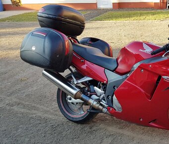 Honda CBR 1100 XX - 6