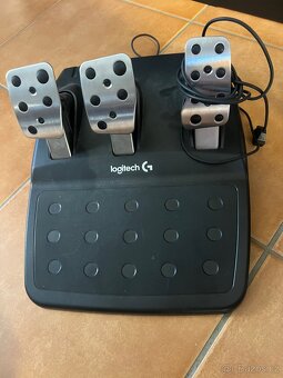 Ps volant s pedály, VR - 6