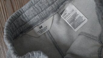 2x nové tepláky H&M, vel. 122 - 6