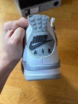 Jordan 4 - 6