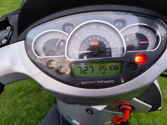 Aprilia Scarabeo 200ie - 6