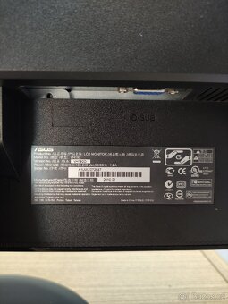 🖥️ LCD monitor ASUS VH192D - 19", funkční, VGA - 6