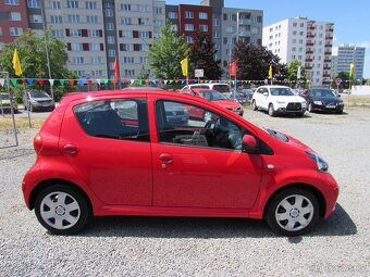 Toyota Aygo 1.0i 50kW, Servisní kniha, nová STK, Klima - 6