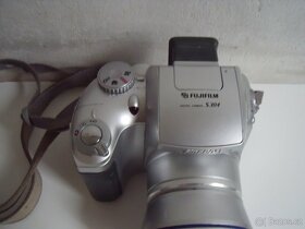Foto FUJI FILM S304 - 6