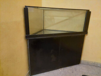 Terárium se skříňkou 200l - 6