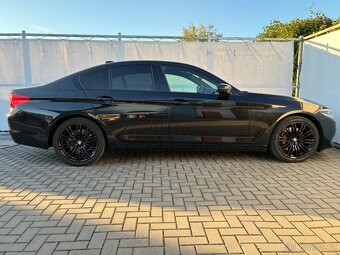BMW Řada 5, 530d 195kW xDrive, Sport Line - 6