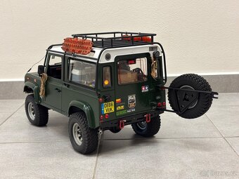 RCmodelex Defender D90 1:10 - 6