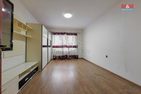 Prodej bytu 3+1, 62 m², Beroun, ul. Husova - 6