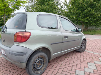 Toyota Yaris ČR 1.0 48kw r.v.2003 3 dveř - 6