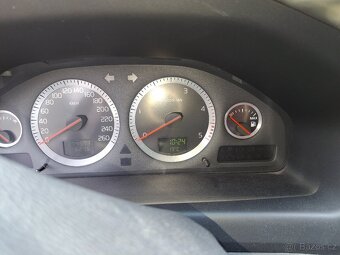 Prodám Volvo V70 D5 automat, rv 2007, 374k km - 6