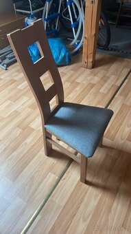 Jídelní stůl+6 židlí - 6