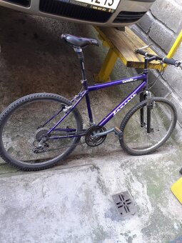 Prodám horské kolo trekové kolo Favorit dětské kolo - 6