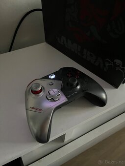 Xbox one X - Cyberpunk Limited - 6