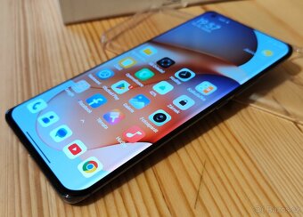 Xiaomi Mi 11 5G-6,81"120Hz,8x2,84GHz,8+8/256GB,108+13+5Mpx - 6