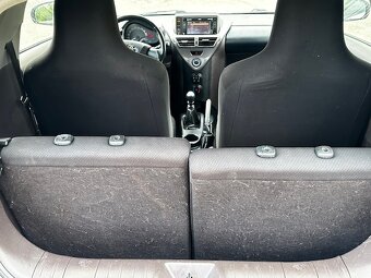 Toyota IQ 1.0i 50kw, r.2009, STK, klimatizace, 3.majitel - 6