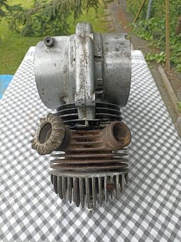 Motor ČZ 125/355 - 6