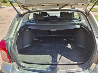 Prodám Toyota Avensis 2.2 D-4D, 110 kW, r.v. 2006 - 6