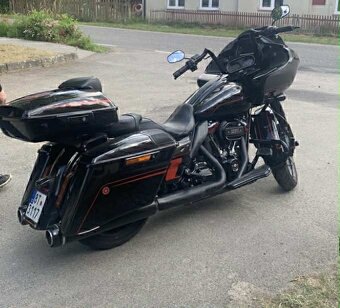 Harley-Davidson Road Glide CVO - 6
