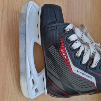 Chlapecké brusle CCM vel.29 - 6