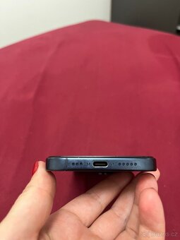 iPhone 15 Pro 128 GB – Natural Titanium - 6