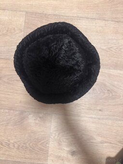 Čepice a límec perzián - 6