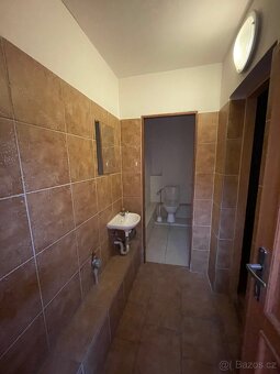 PRONÁJEM OBCHODNÍCH PROSTOR HLUK - 6